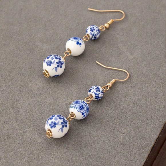 Yellow Gold Elegant Women's Handpainted And Porcelain Beaded Earrings - Picture 2 of 7